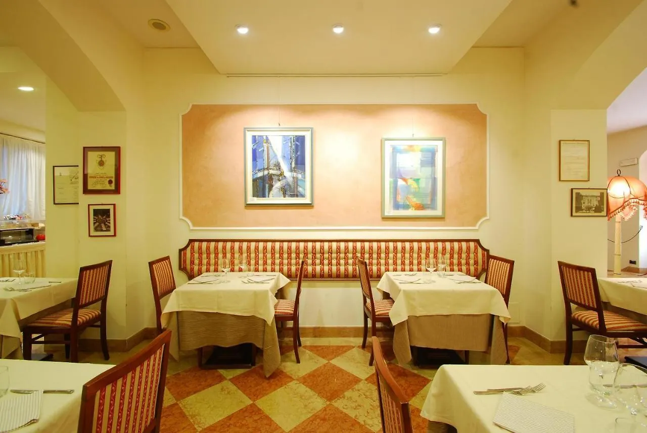 Alla Rocca Hotel Conference & Restaurant Bazzano 4*,